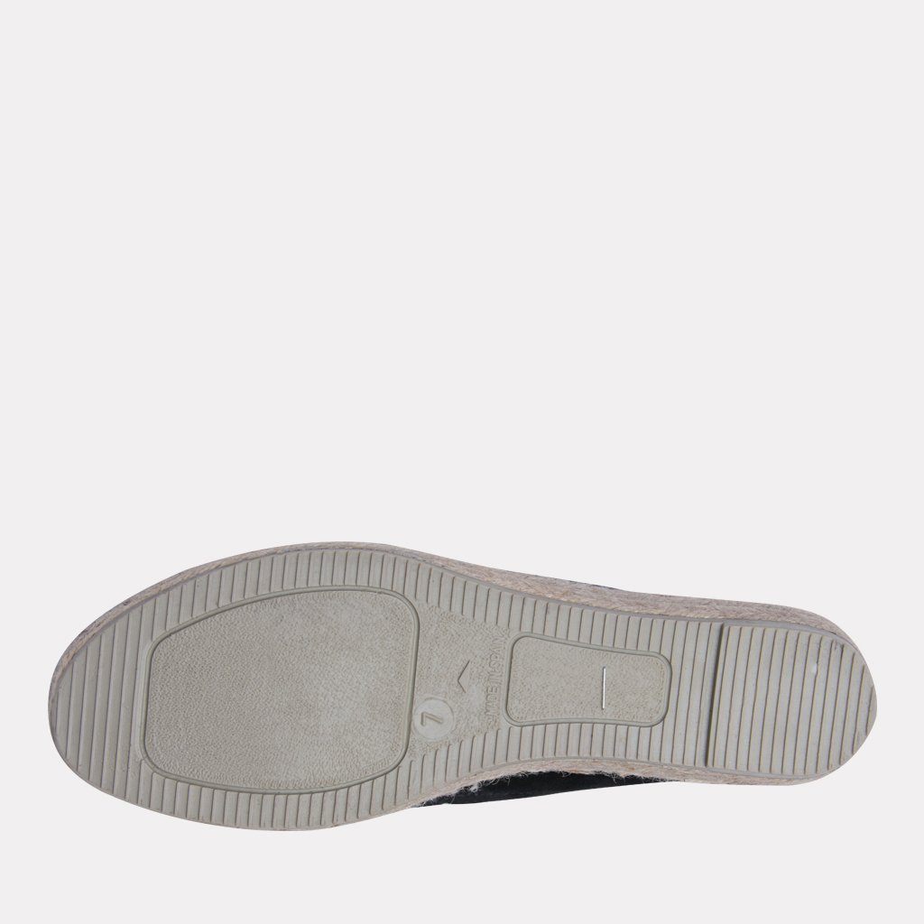 Caroline Flat