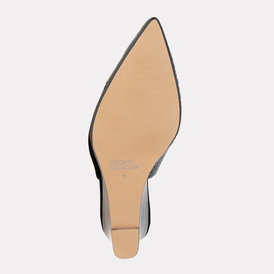 Laina Wedge