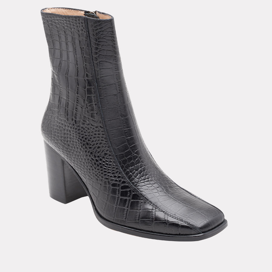 Vilica Boot