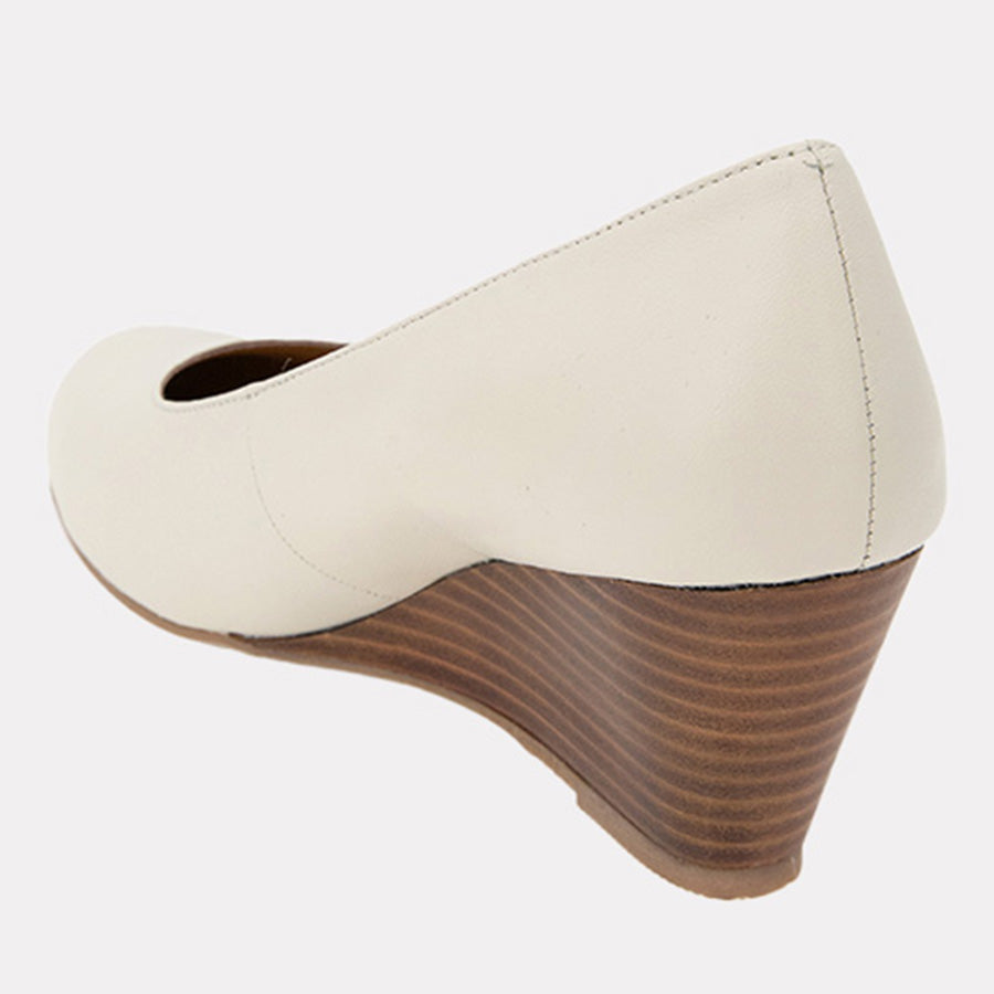 Khloe Leather Featherweights™ Wedge