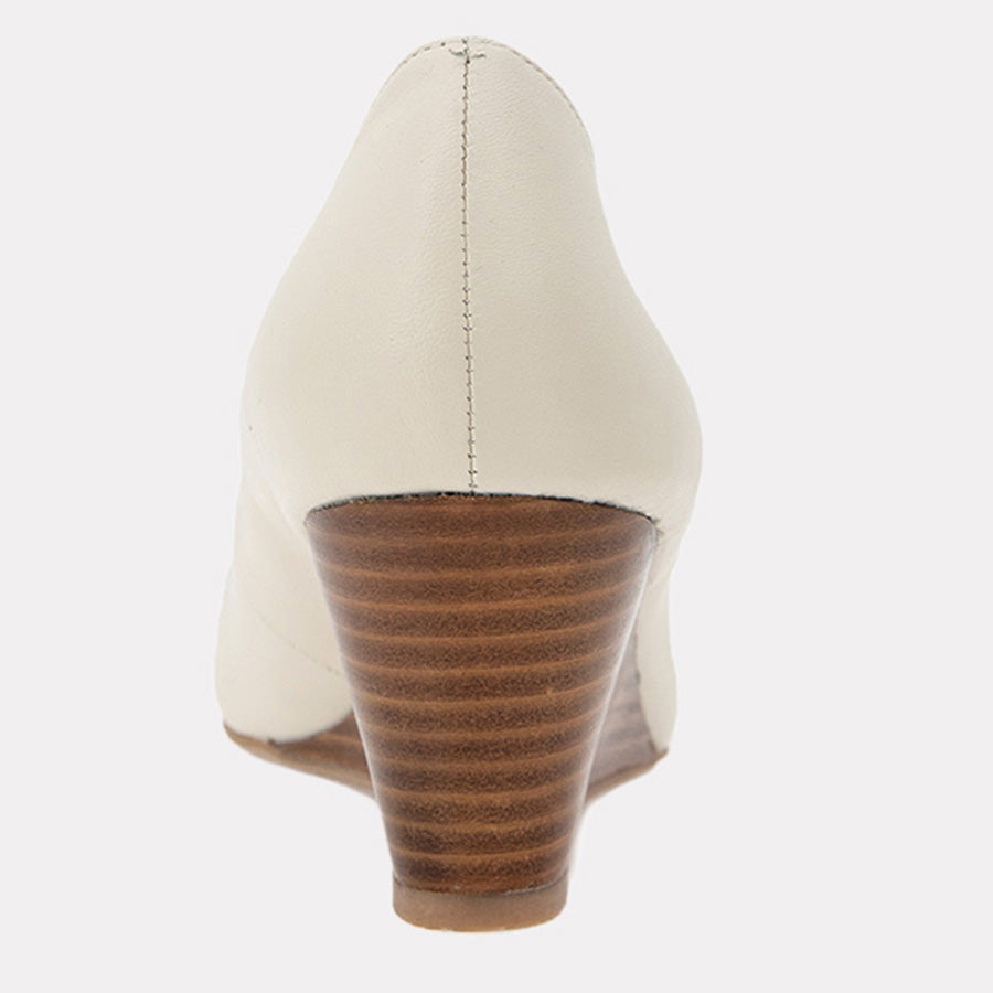 Khloe Leather Featherweights™ Wedge