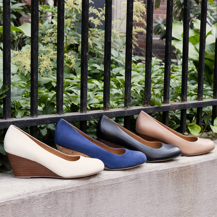 Khloe Leather Featherweights™ Wedge