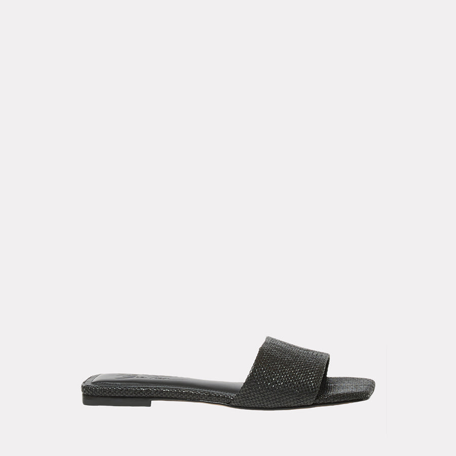 Alia Sandal