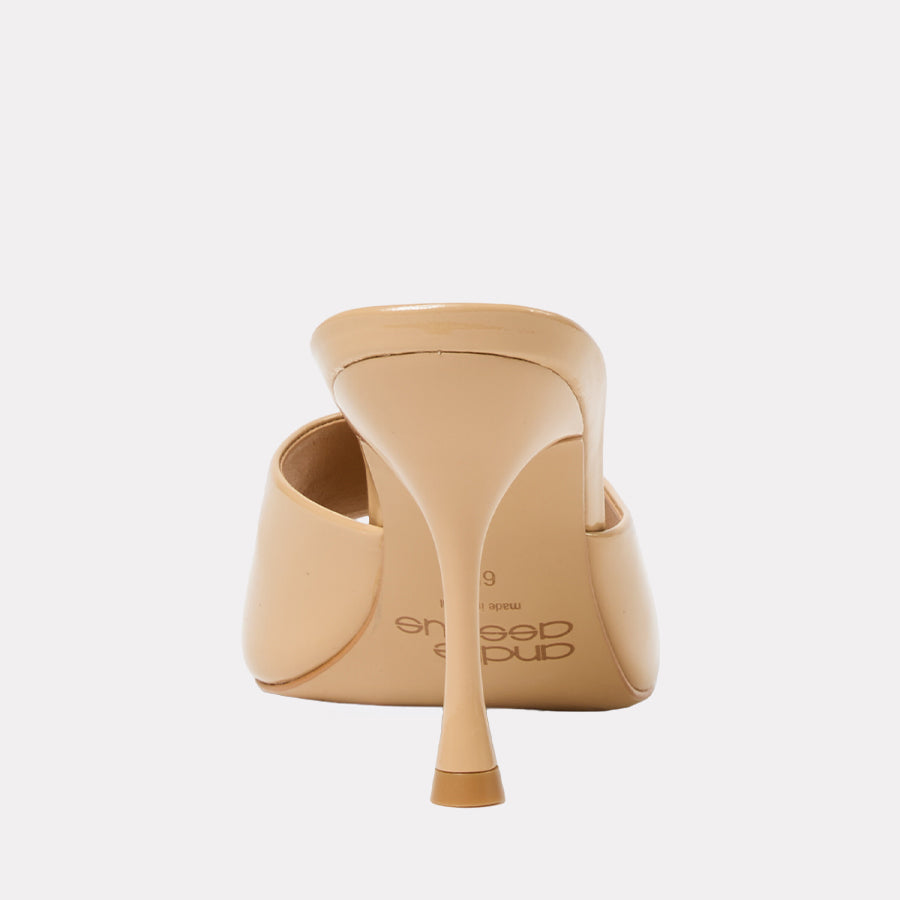 Eve Mule