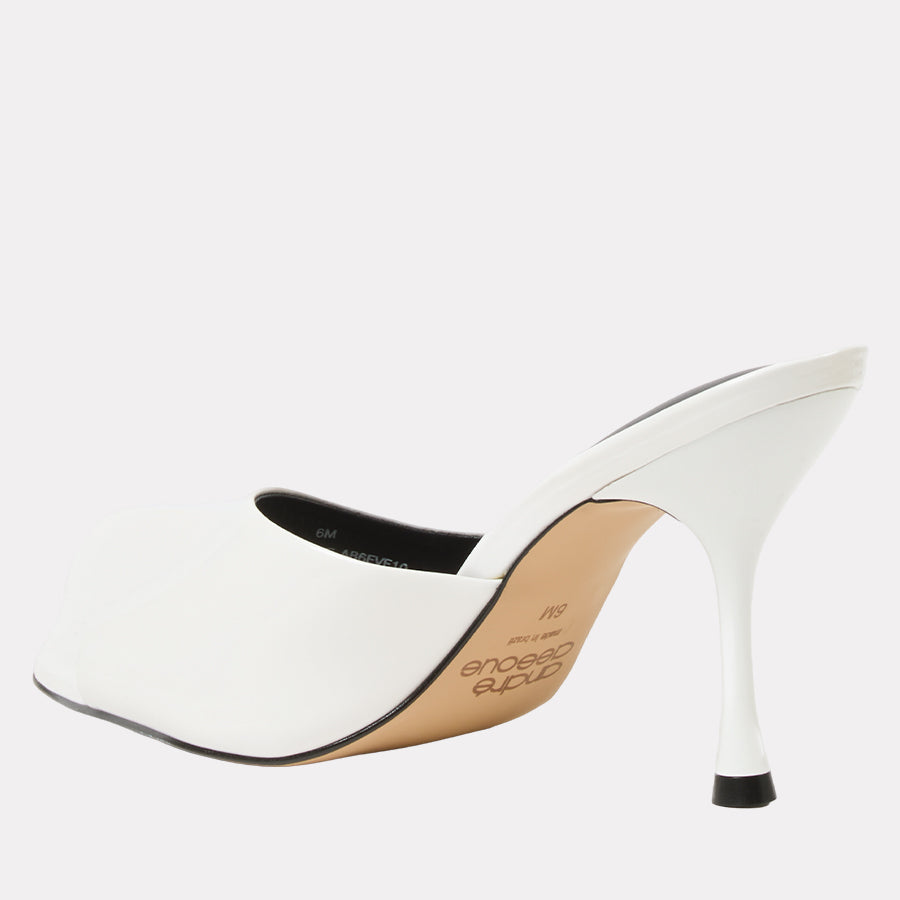 Eve Mule