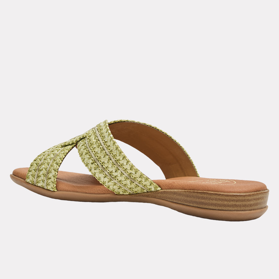 Nade Featherweights ™ Sandal