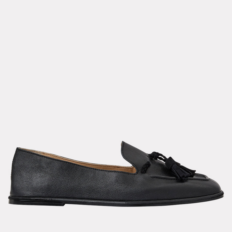 Pandora Loafer