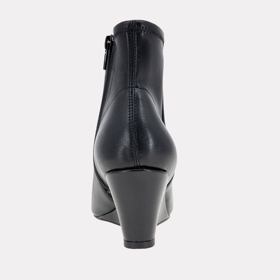 Kora Leather Featherweights™ Boot