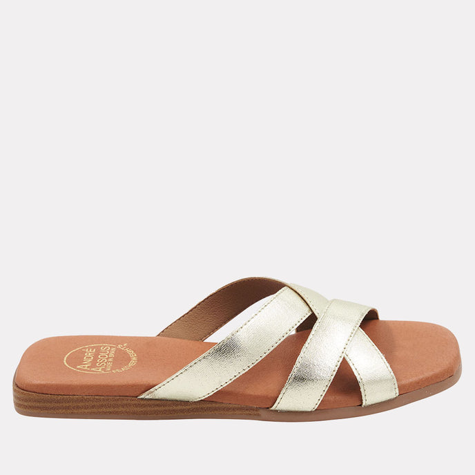 andré assous Koral Featherweights™ Sandal