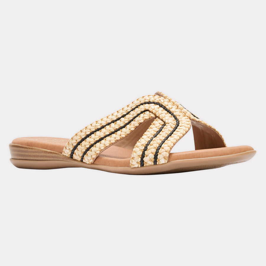 Nade Featherweights ™ Sandal