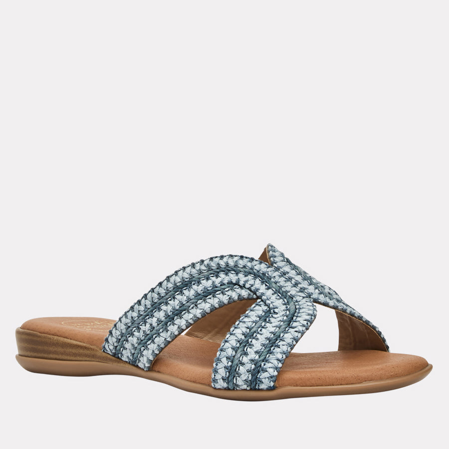 Nade Featherweights ™ Sandal