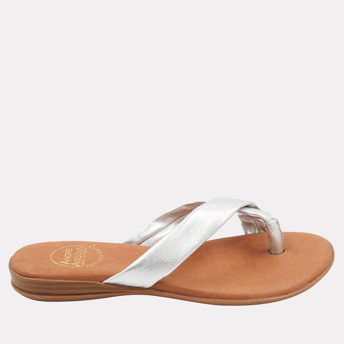 andré assous Nadiya Featherweights Sandal