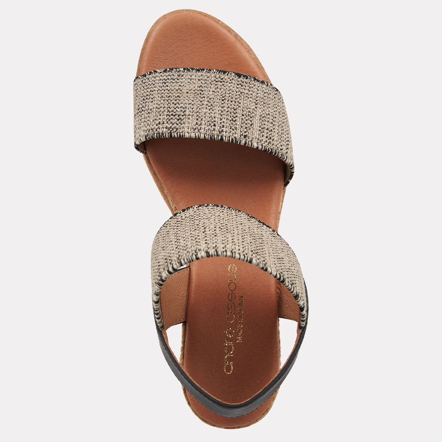 Neveah Linen Wedge