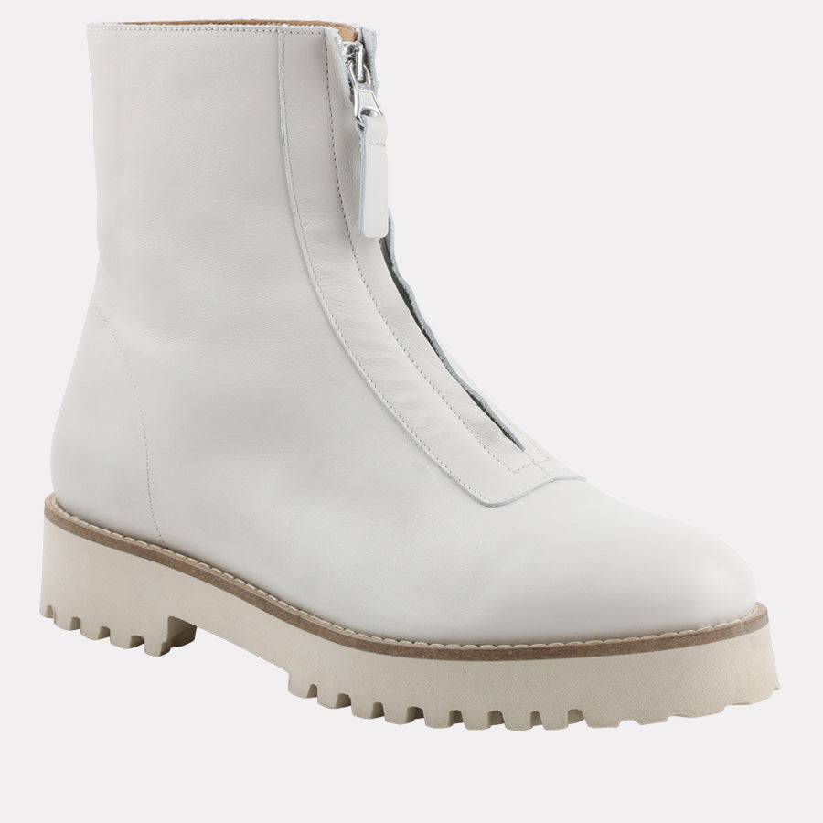 Paina Featherweights™ Boot